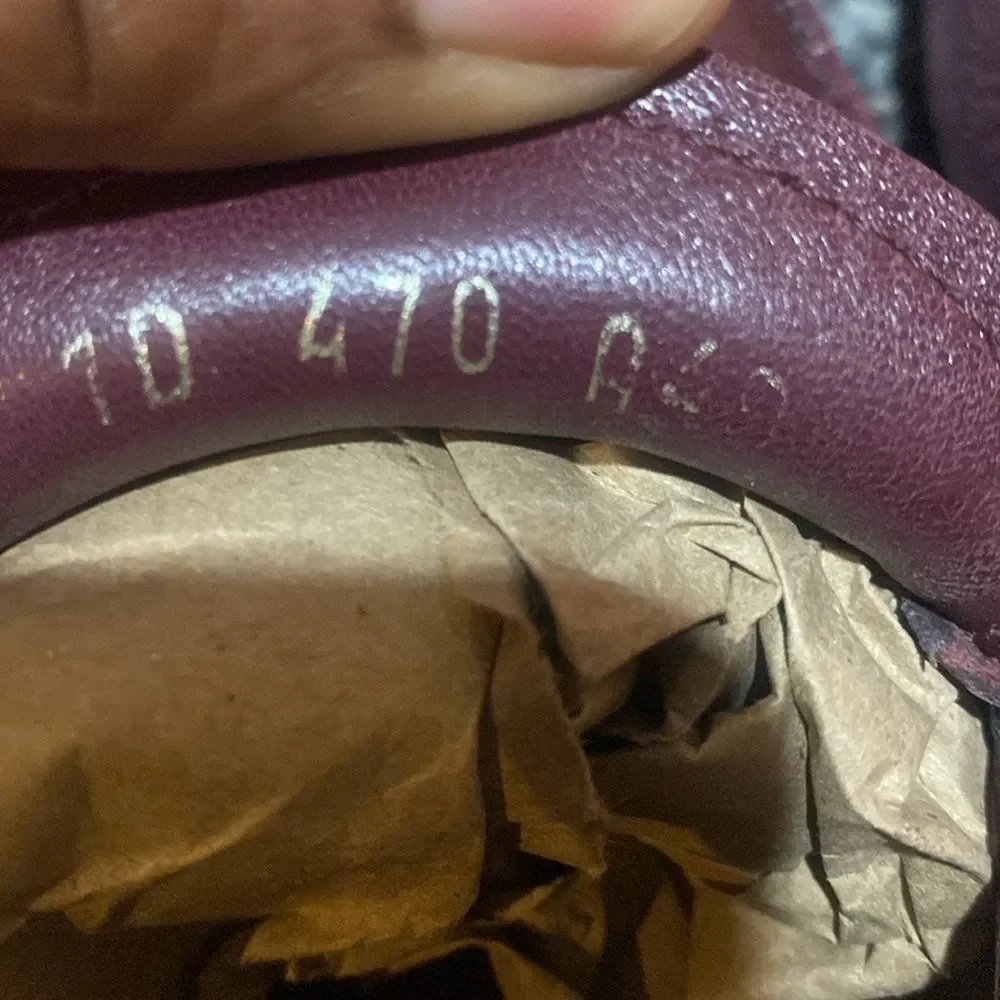 Prada Women’s burgundy women Sz 9